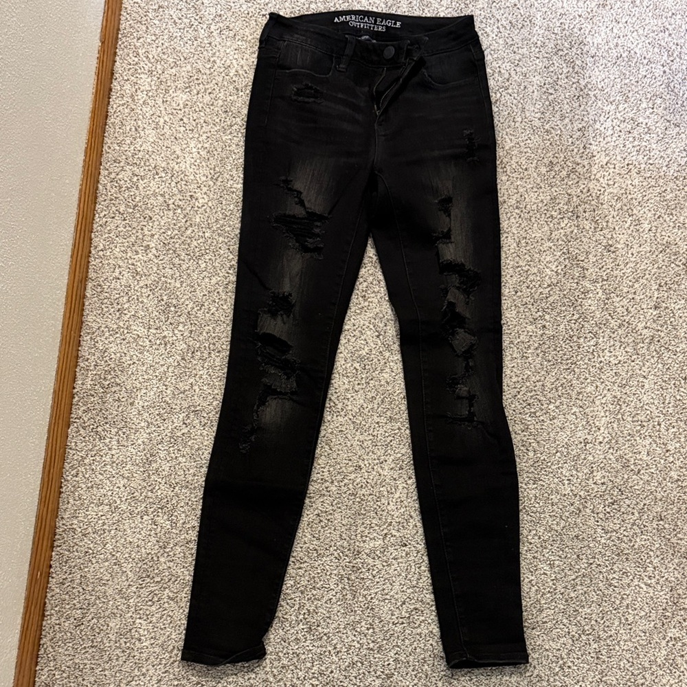American Eagle Outfitters Women's Black Ripped Skinny Jeans